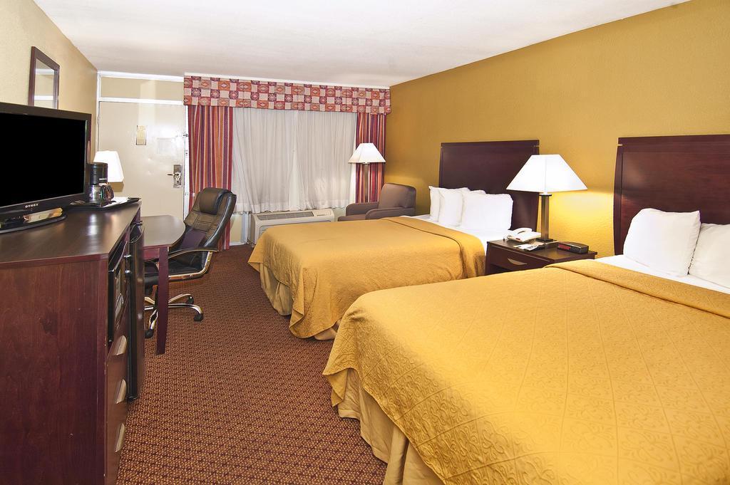 Quality Inn & Suites Baton Rouge West - Port Allen Exterior foto